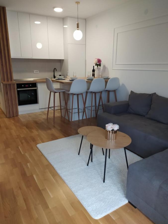 Apartman Milla Lux Novi Sad Exterior photo
